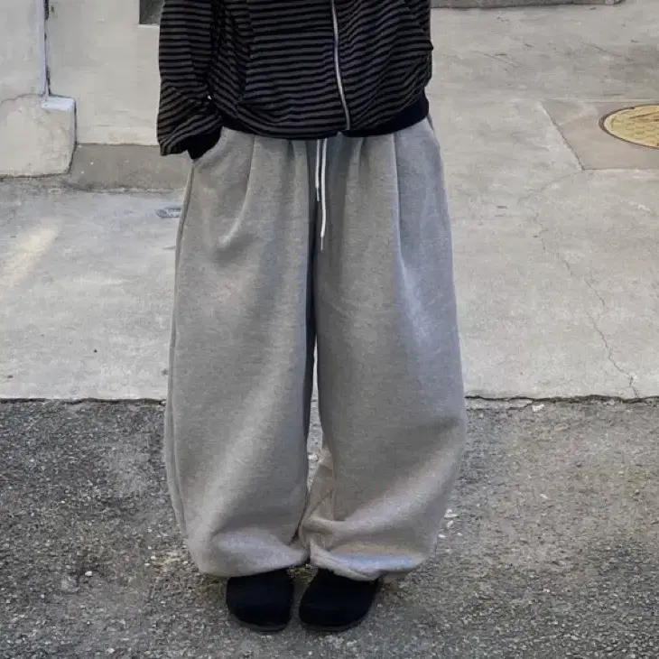 트레이닝 와이드 팬츠