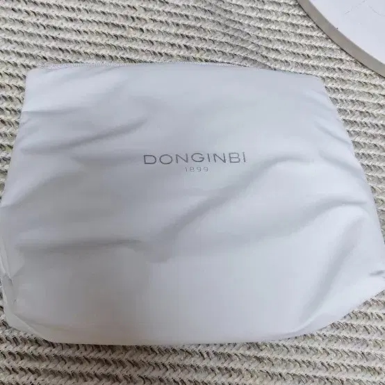 동인비 파우치