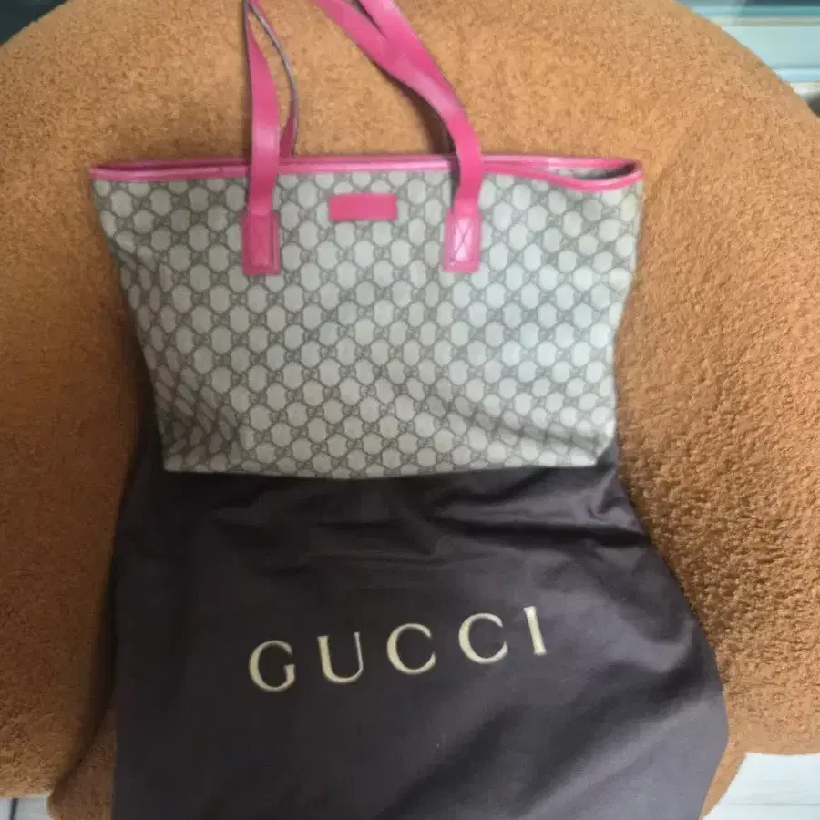 GUCCI 구찌 GG 모노그램 코리아 익스클루시브 토트백