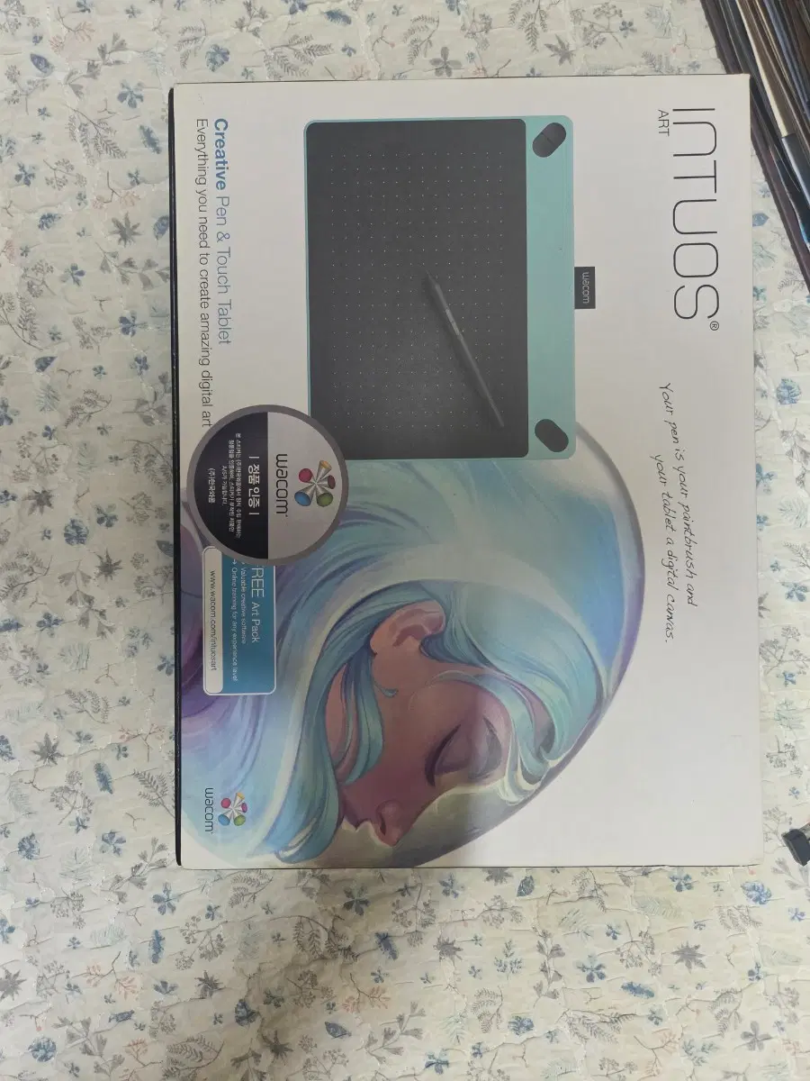 와콤 Intuos Touch Medium CTH-690 + 새 정품펜 + 여분 펜심