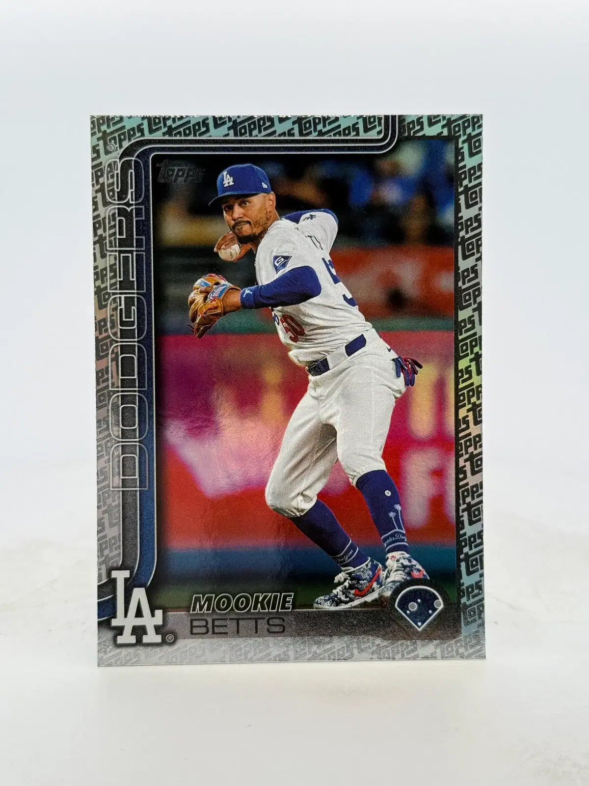 LA 다저스 무키 베츠 LOGO FOIL 2025 TOPPS SERIES