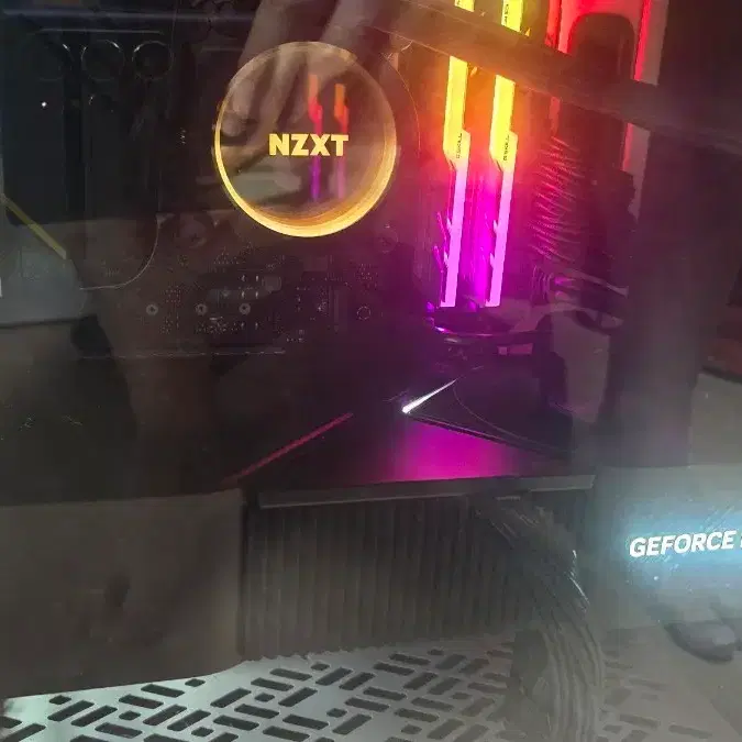 2열 수랭쿨러 NZXT KRAKEN X63