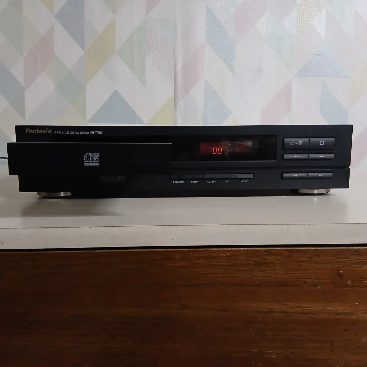 FANTASIA FH-770G CD PLAYER