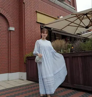 pinue 피누에 턱 시어 원피스 파우더 블루 스카이블루
