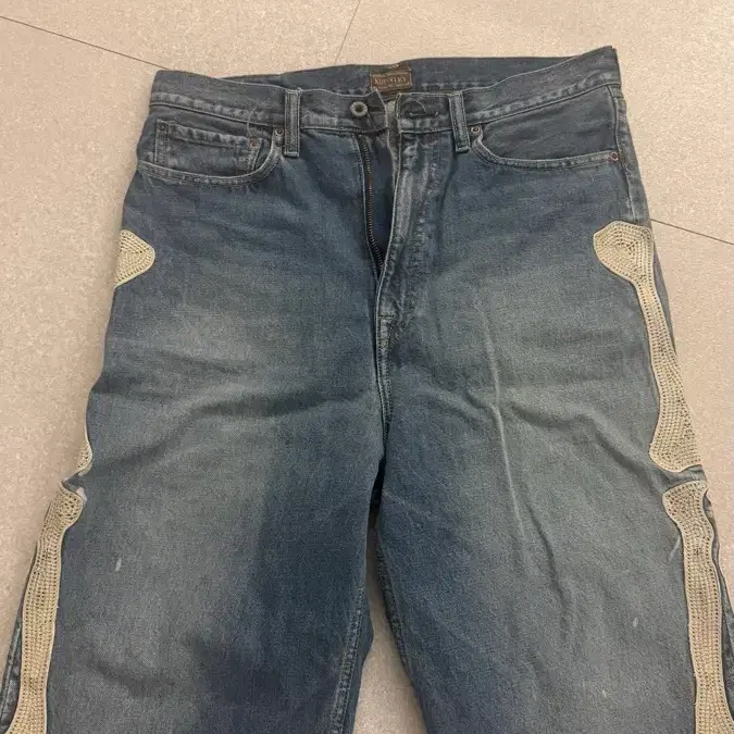 [34] 캐피탈 데님 본 쇼츠