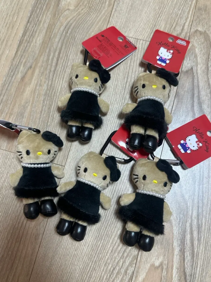 태닝 헬로키티 봉제 키링