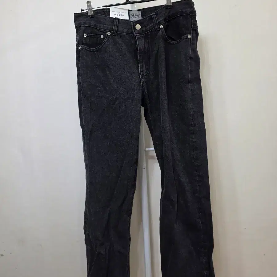 MEJOR 블랙 워싱 데님 M/48