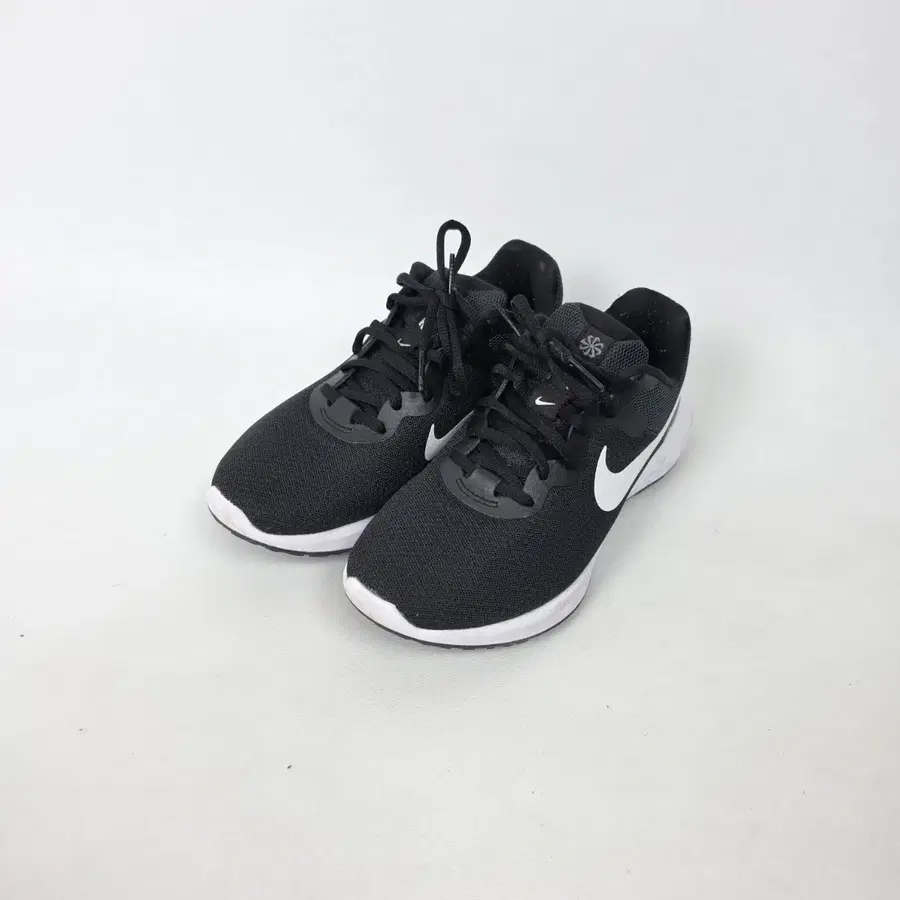 나이키 레볼루션 6 넥스트 네이처 블랙 230. h