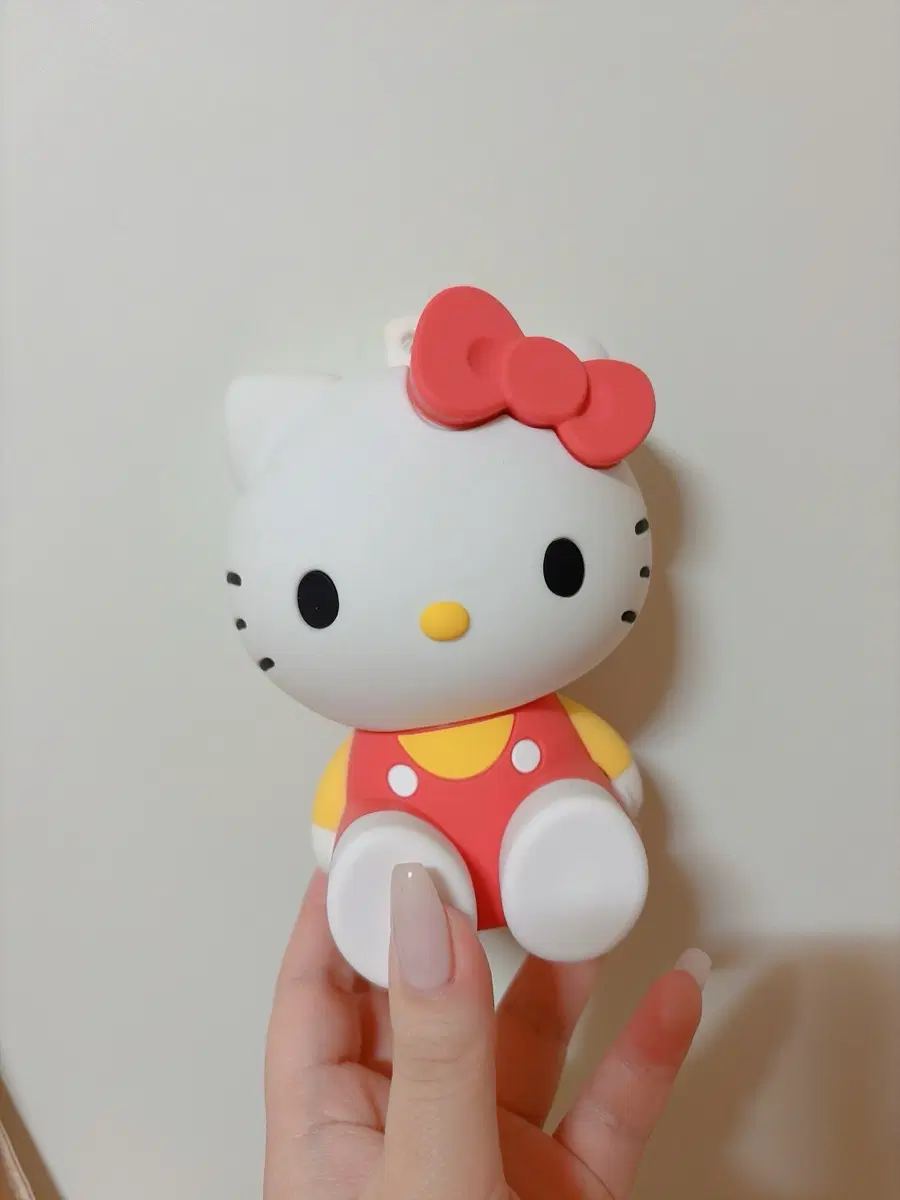 산리오 헬로키티 실리콘파우치