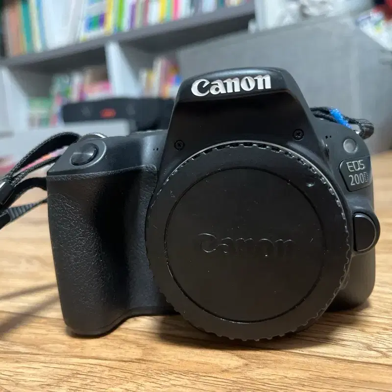캐논 EOS 200D 카메라