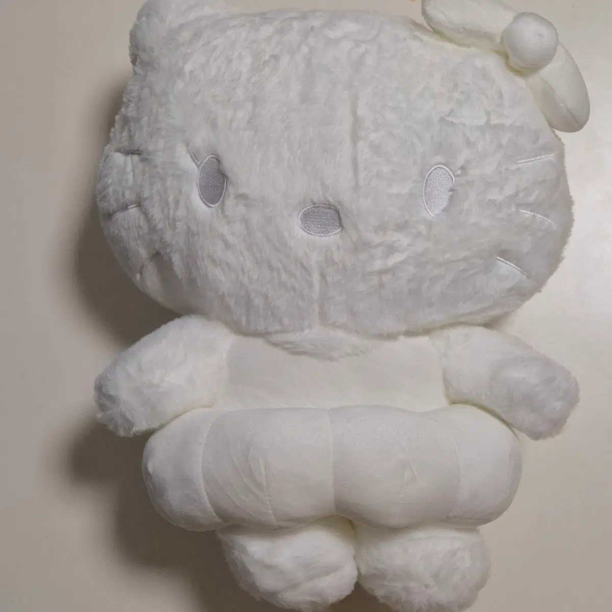 산리오 헬로키티 화이트 봉제인형 40cm 중대형
