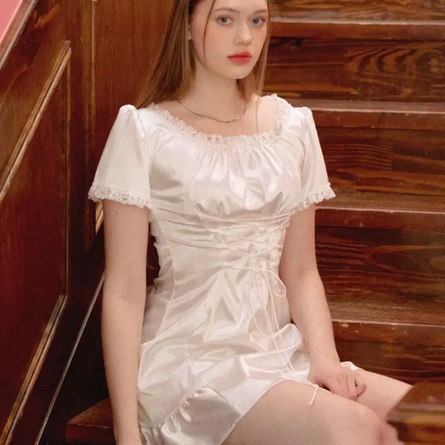 프론트아카이브랩 MF DOLLY PUFF SATIN DRESS-WHITE