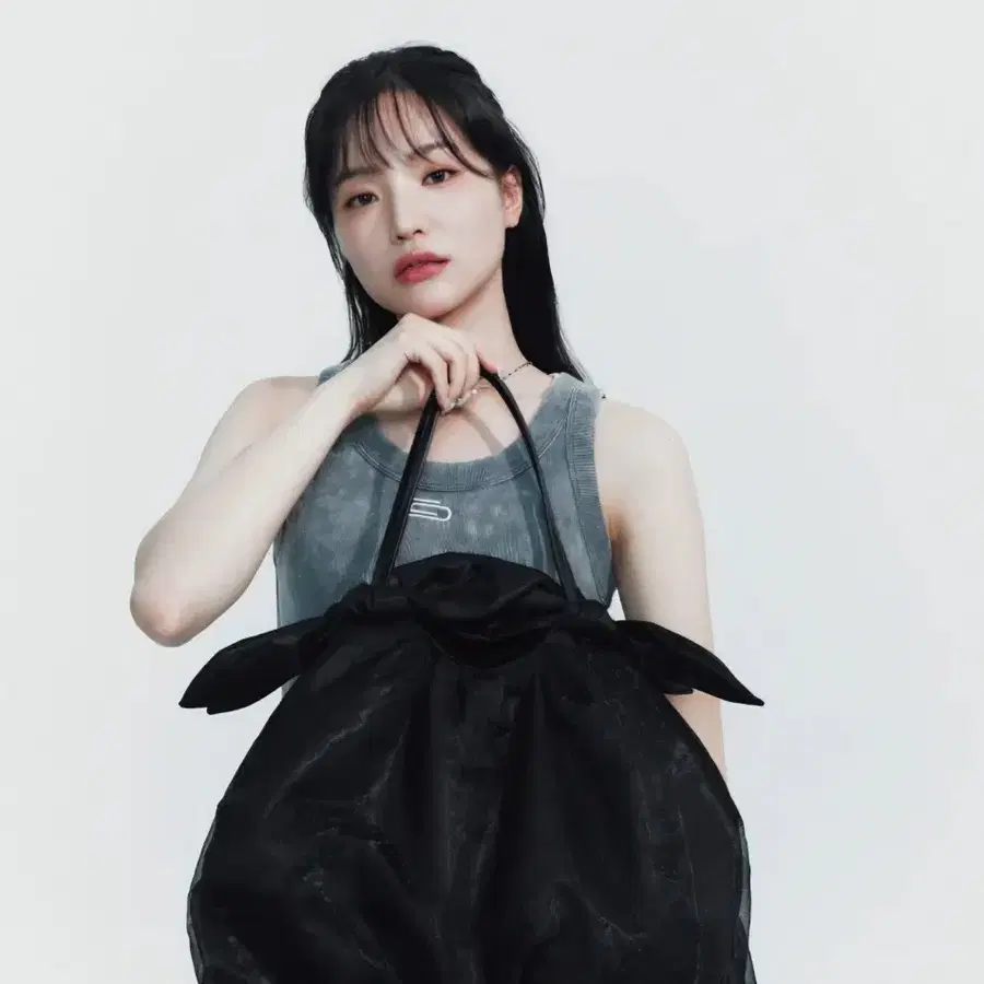 피플오브더월드 망사 리본 숄더백