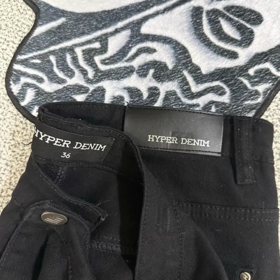 하이퍼데님 블랙 플레어진 size36
