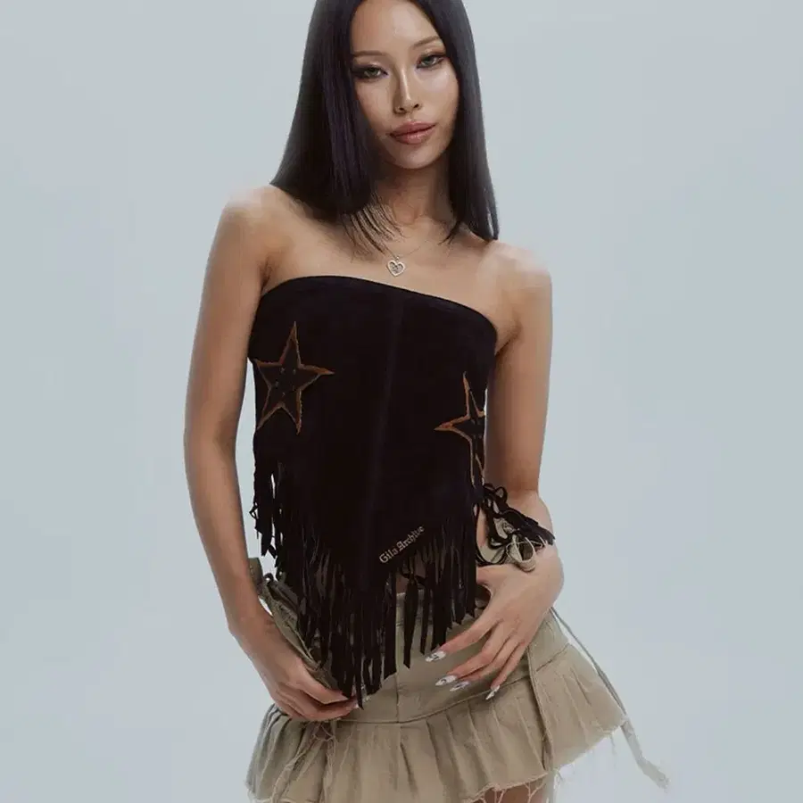 길라아카이브 STAR LEATHER SHAWL BK 레더 숄 스카프