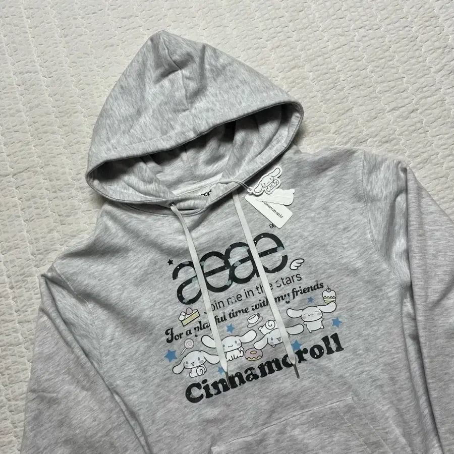 택달린 새상품 aeae 시나모롤 웹로고 후드티 라이트 그레이