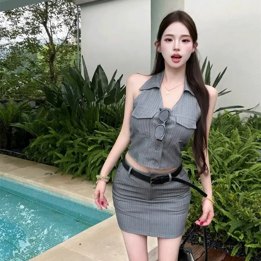 그레이 투피스 카라 크롭나시 블라우스 미니스커트 코디세트 수입의류 오피스룩 데일리룩 하객룩 지그재그 에이블리 나시블라우스 크롭
