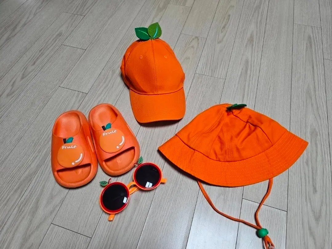 제주 감귤 선글라스 슬리퍼 모자 일괄