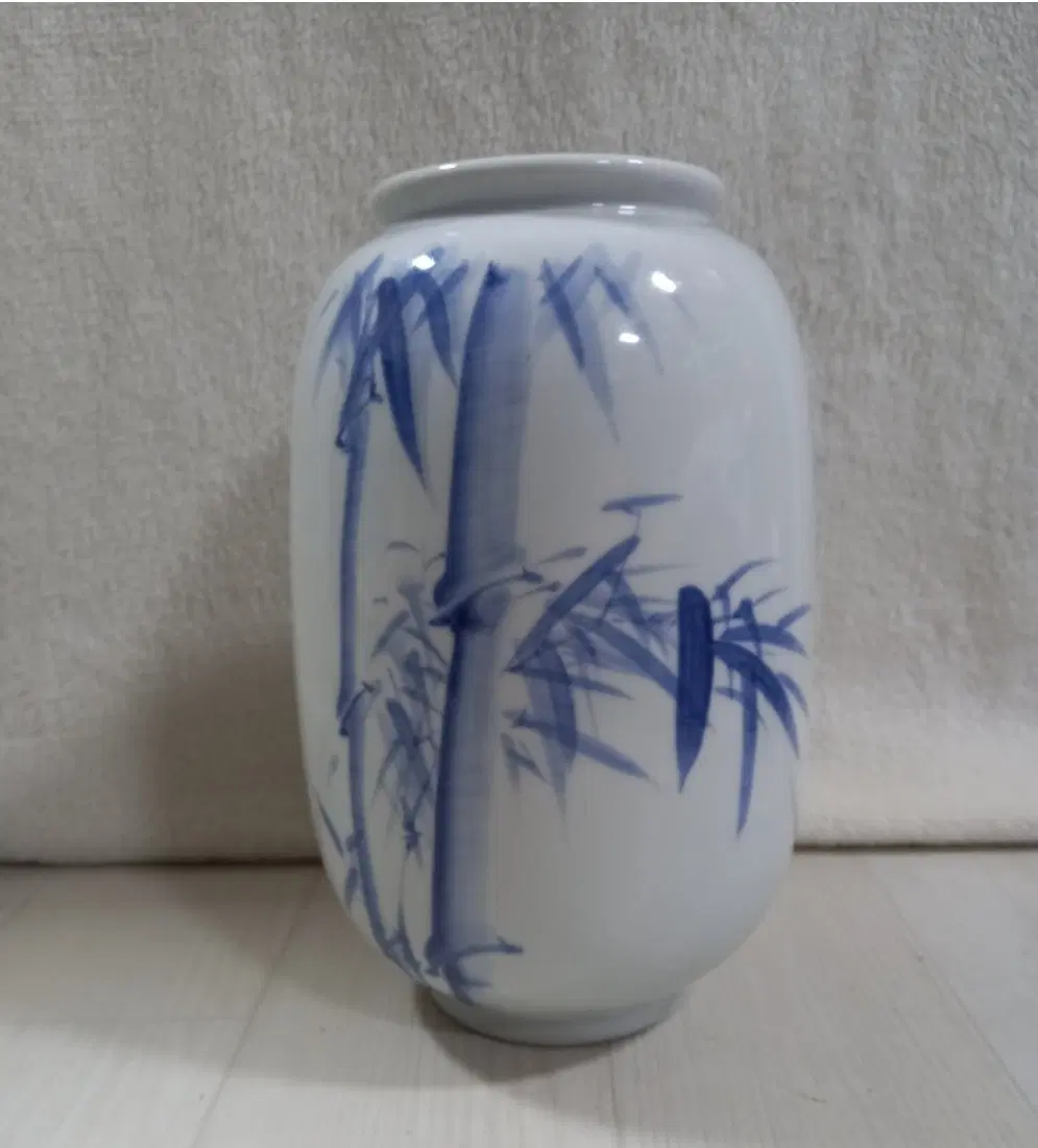 빈티지 엔틱] 청화백자 대나무 그림 도자기 화병 (지름 13cm x 높이 24cm)