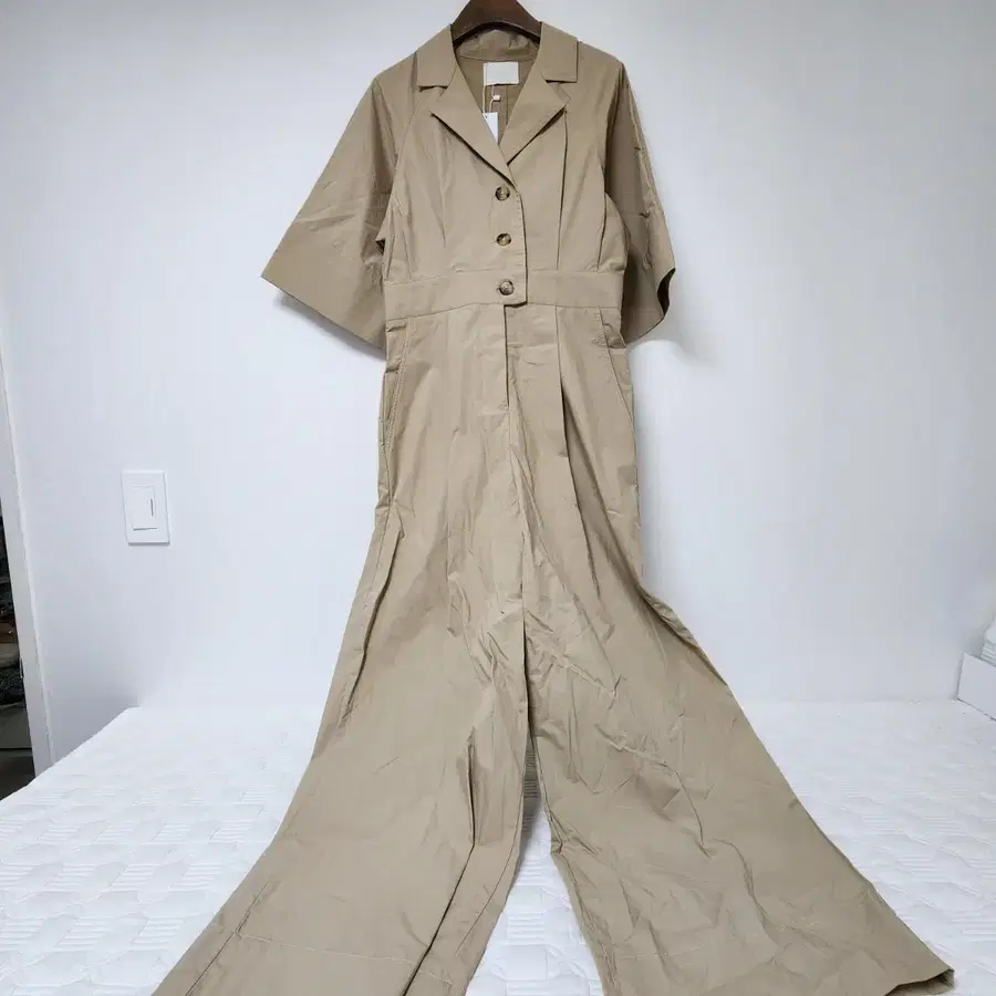 Hercloset 베이지색 점프수트 와이드 팬츠
