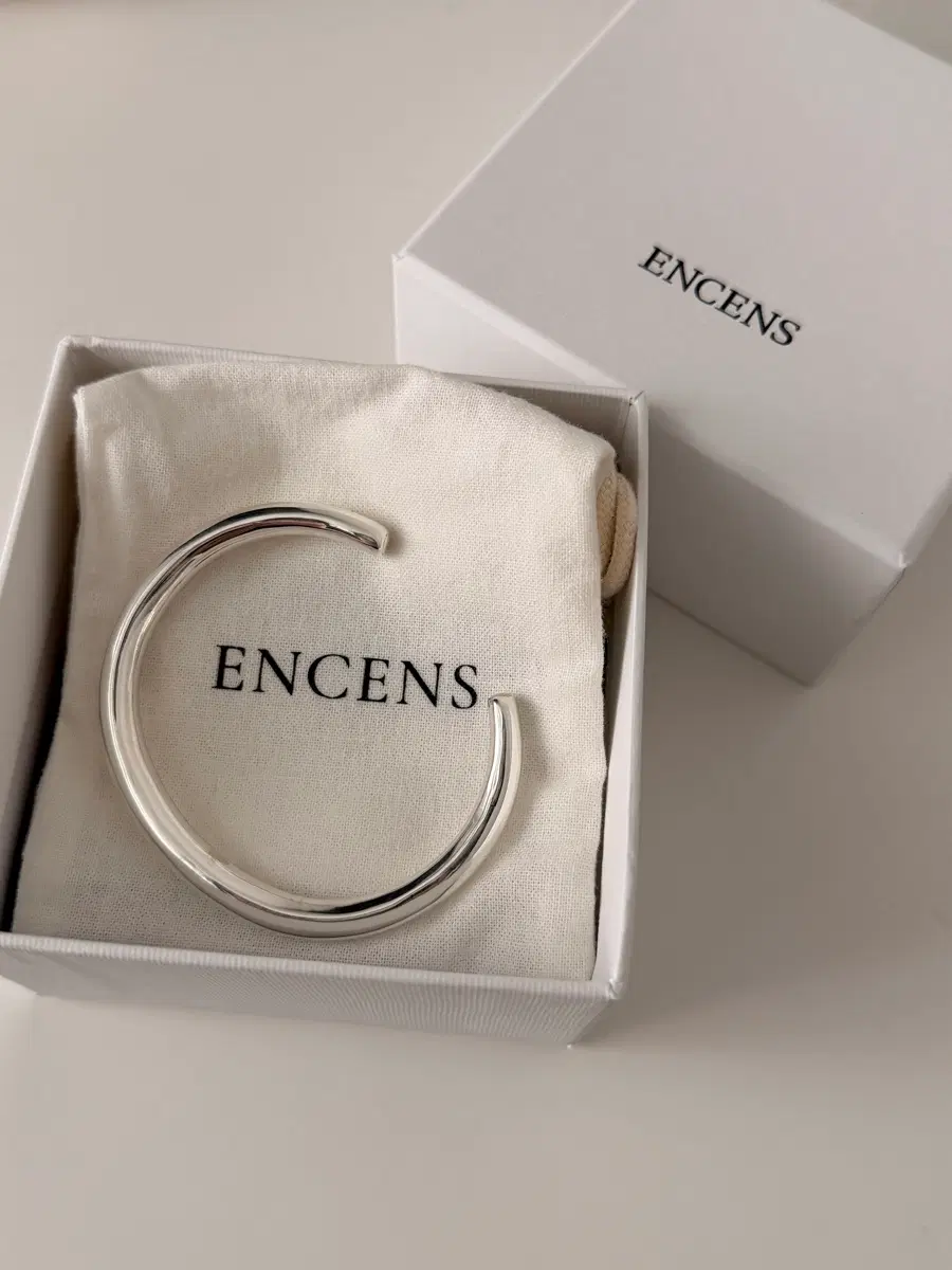 엉썽주얼리 (encens) Circle Single Bangle 2