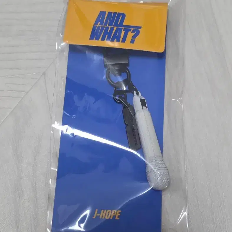 제이홉 전시회 마이크키링