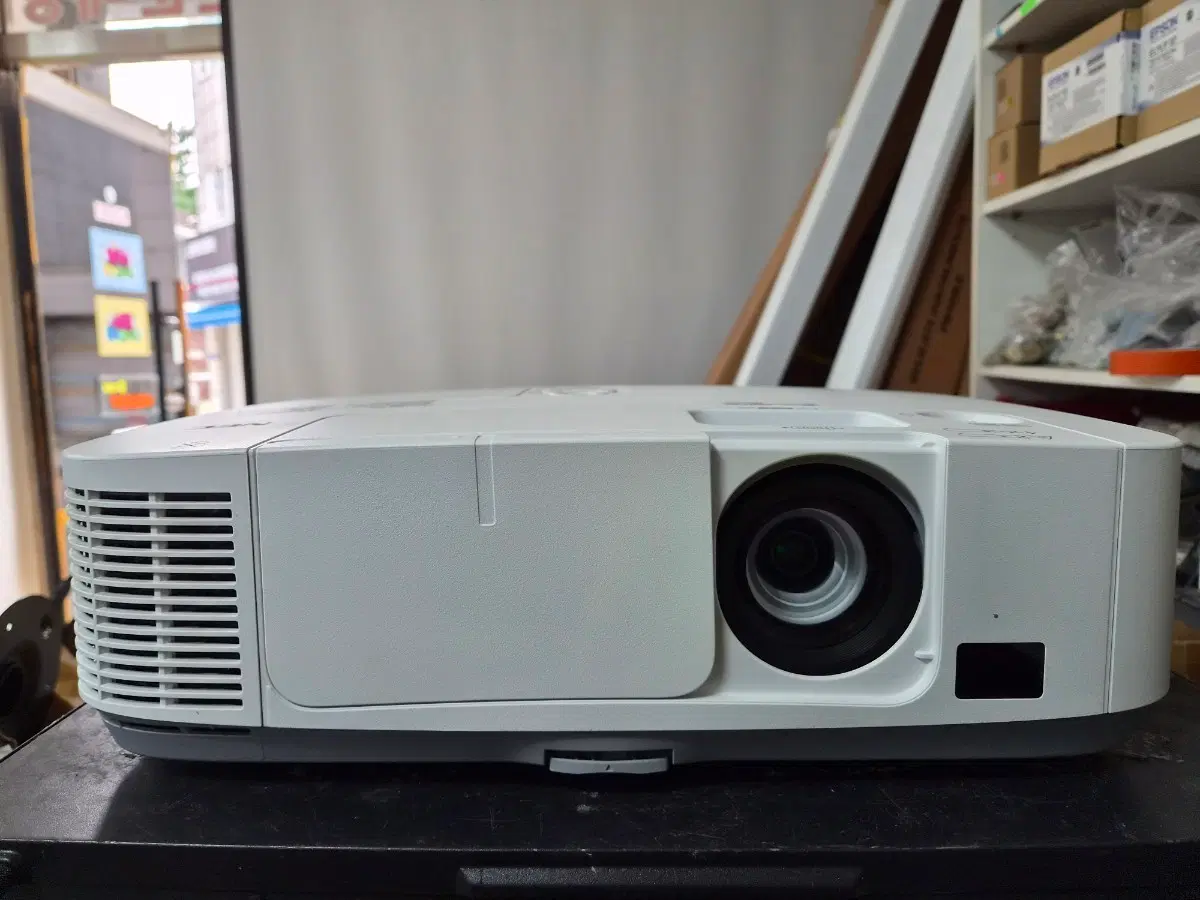 NEC P451W 중고빔프로젝터