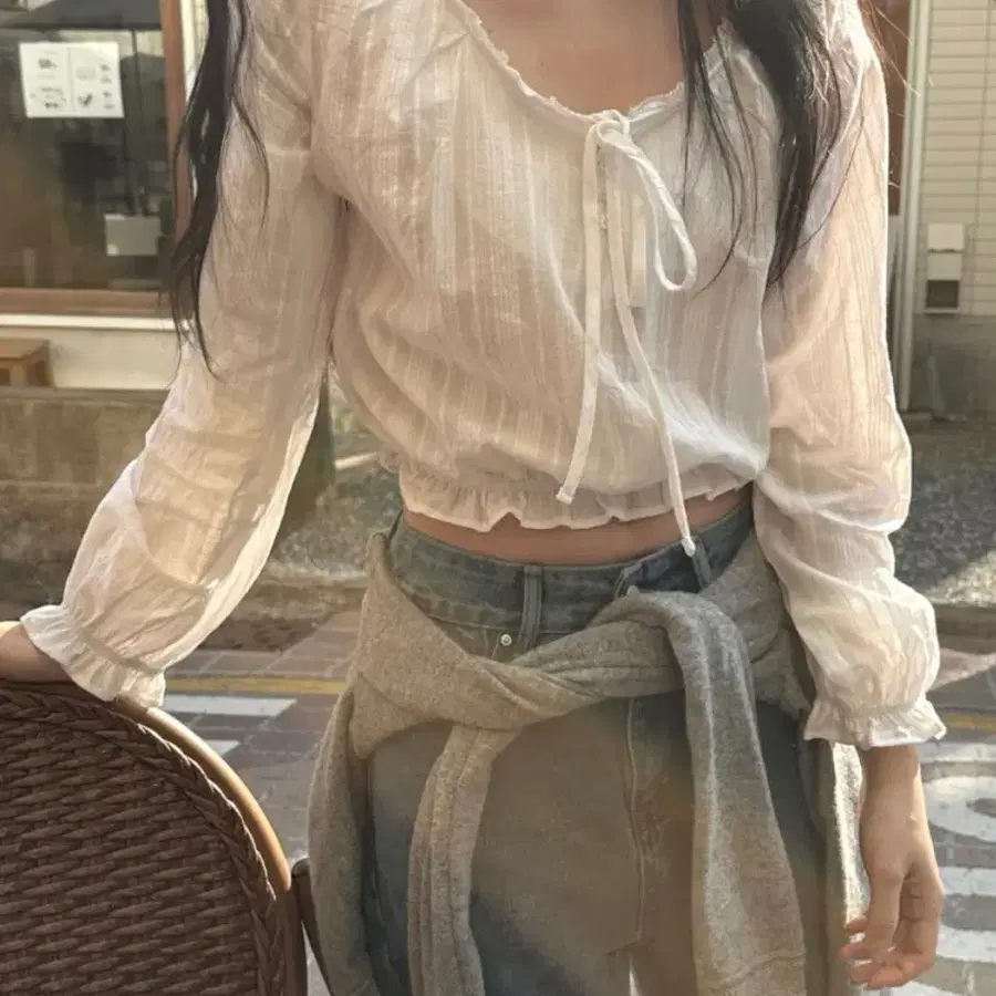 르에즈 프릴 블라우스(새상품)