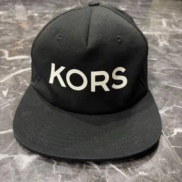 MICHAEL KORS 야구 모자 블랙