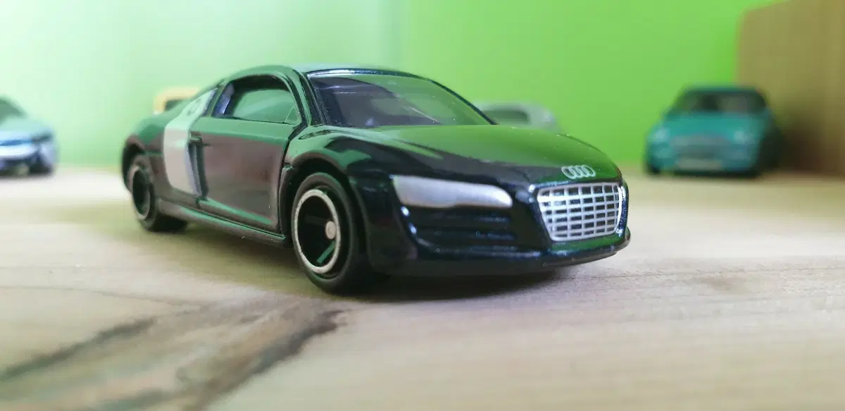 토미카 No.6 아우디 R8(Audi R8)