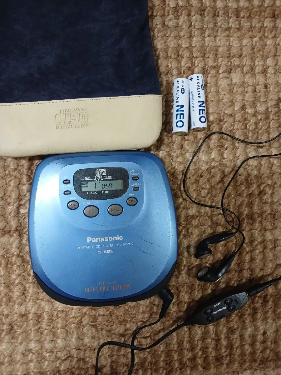파나소닉 휴대용 CD 플레이어 SL-SX300 블루 + 이어폰