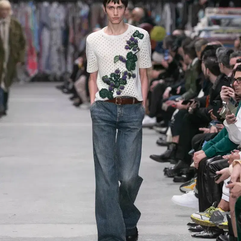 에트로 23fw 클로그