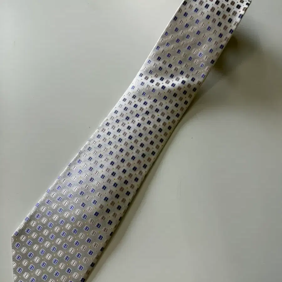 피에르가르뎅(Pierre cardin) 실크 넥타이 8cm