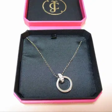 Juicy Couture 참 캐처 목걸이