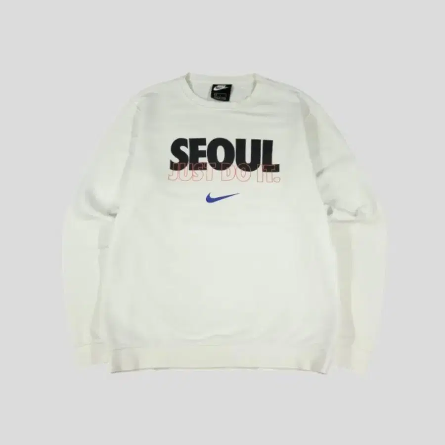 나이키 화이트 멀티컬러 스우시 로고 JDI 저스트두잇 서울 시티 스펠아웃 코튼블렌드 맨투맨 티셔츠 M