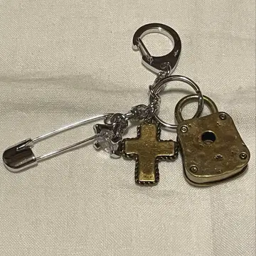 e.m. 키링 잠금 안전핀 크로스 지르코니아 보석 새상품급