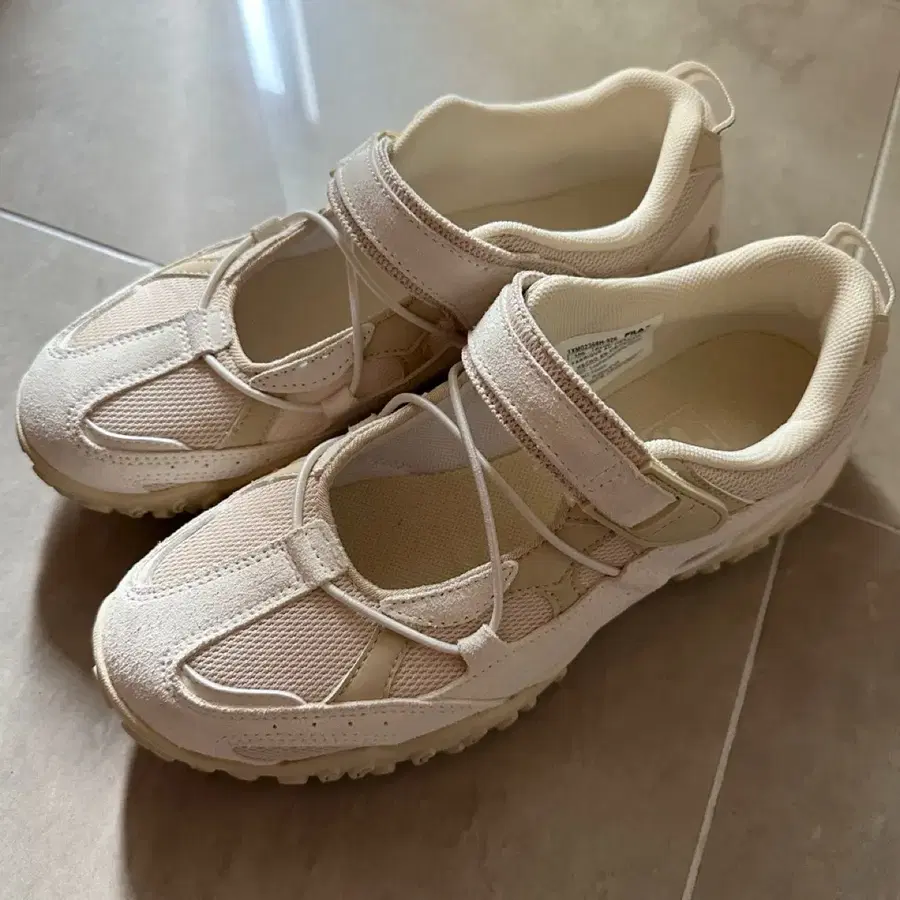 휠라 메리제인 운동화 에샤페 벨크로 V2 LX