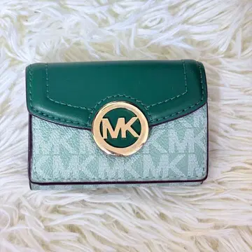 MICHAEL KORS 그린 시그니처 가죽 접이식 지갑