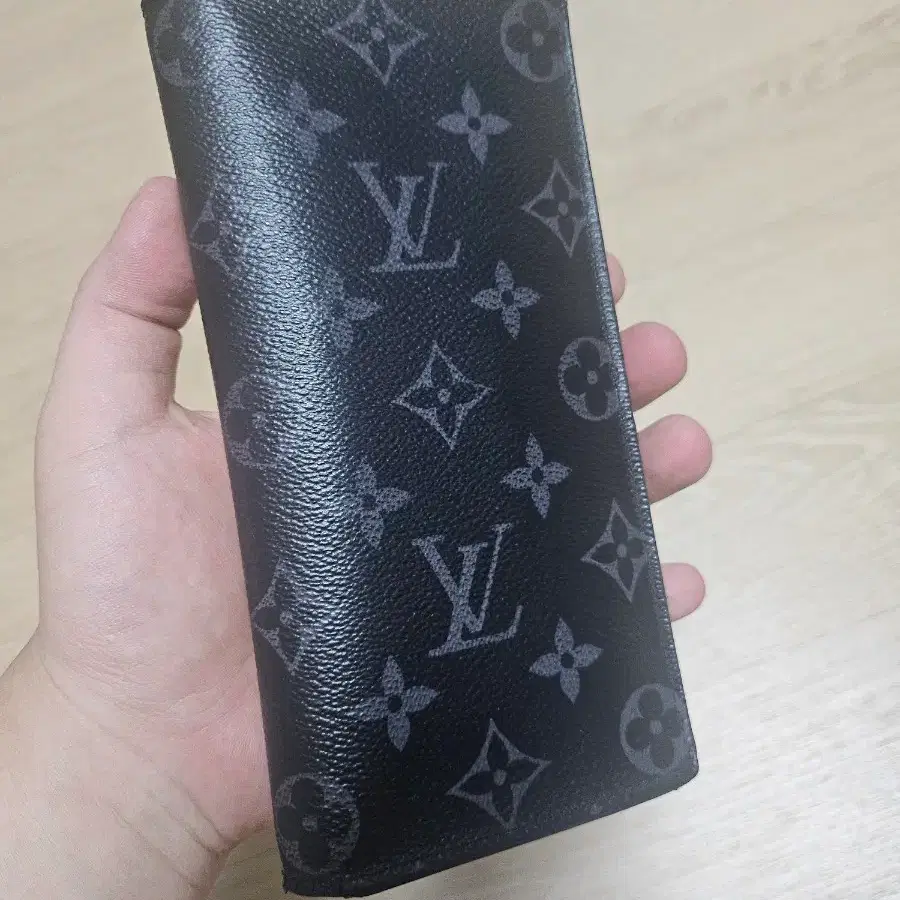 루이비통 모노그램 장지갑 블랙