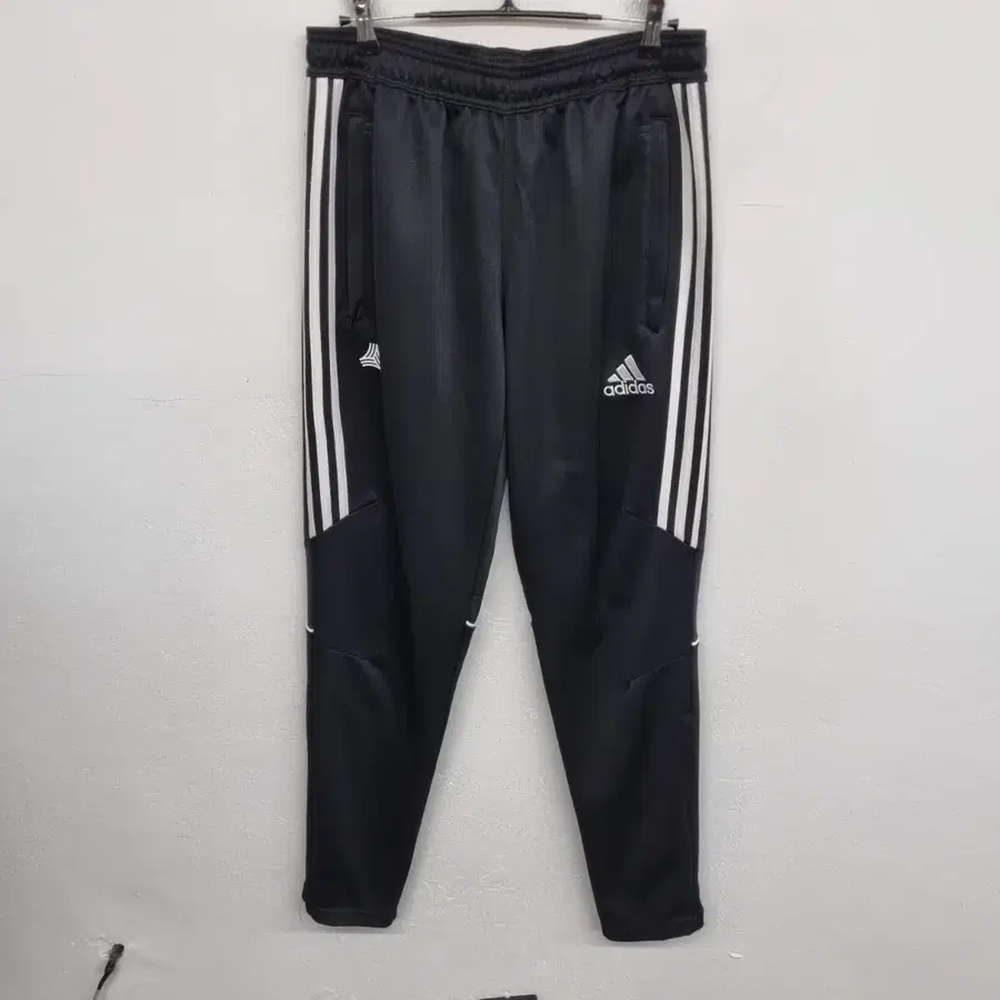 [105/XL] 아디다스 트레이닝 팬츠