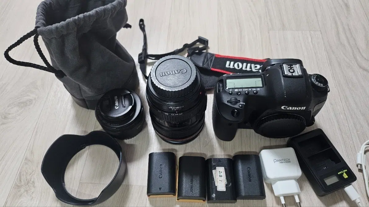 캐논 EOS 5D Mark III 카메라 + 24-105mm, 50mm 렌즈 세트