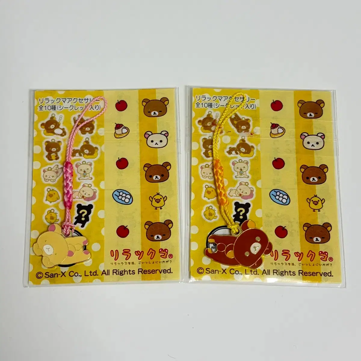 리락쿠마 신사 오미쿠지 키링 / 도쿄타워 핀뱃지(가챠)