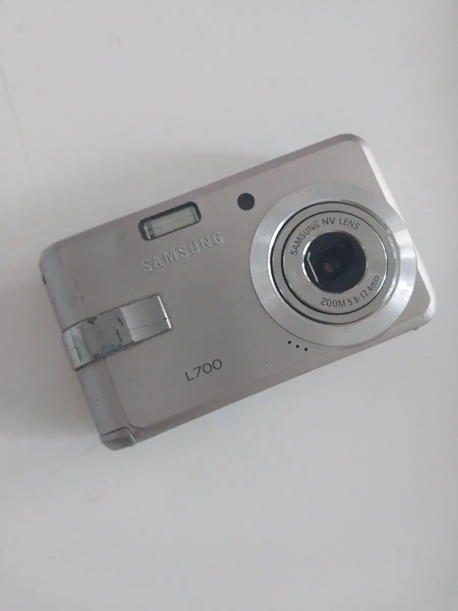 삼성 L700 디지털 카메라