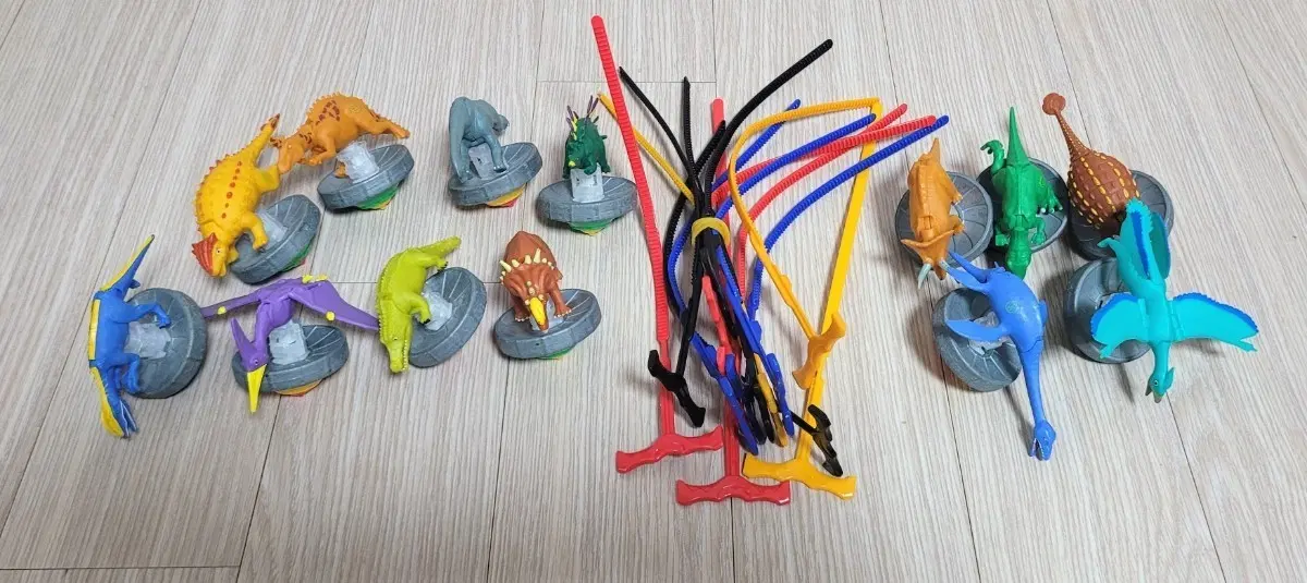 공룡메카드 팽이 8종 일괄 저렴하게