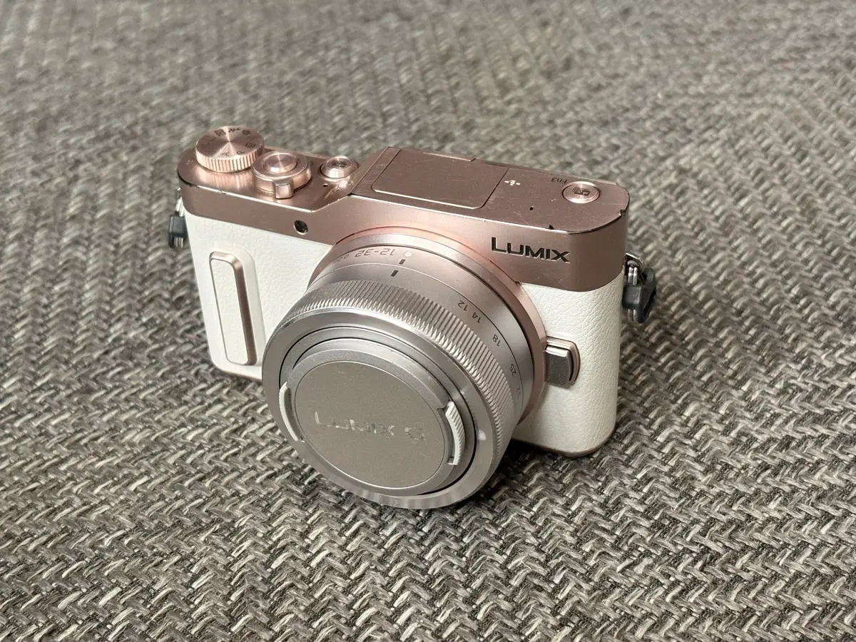파나소닉 루믹스 GF10, 14-42mm 렌즈