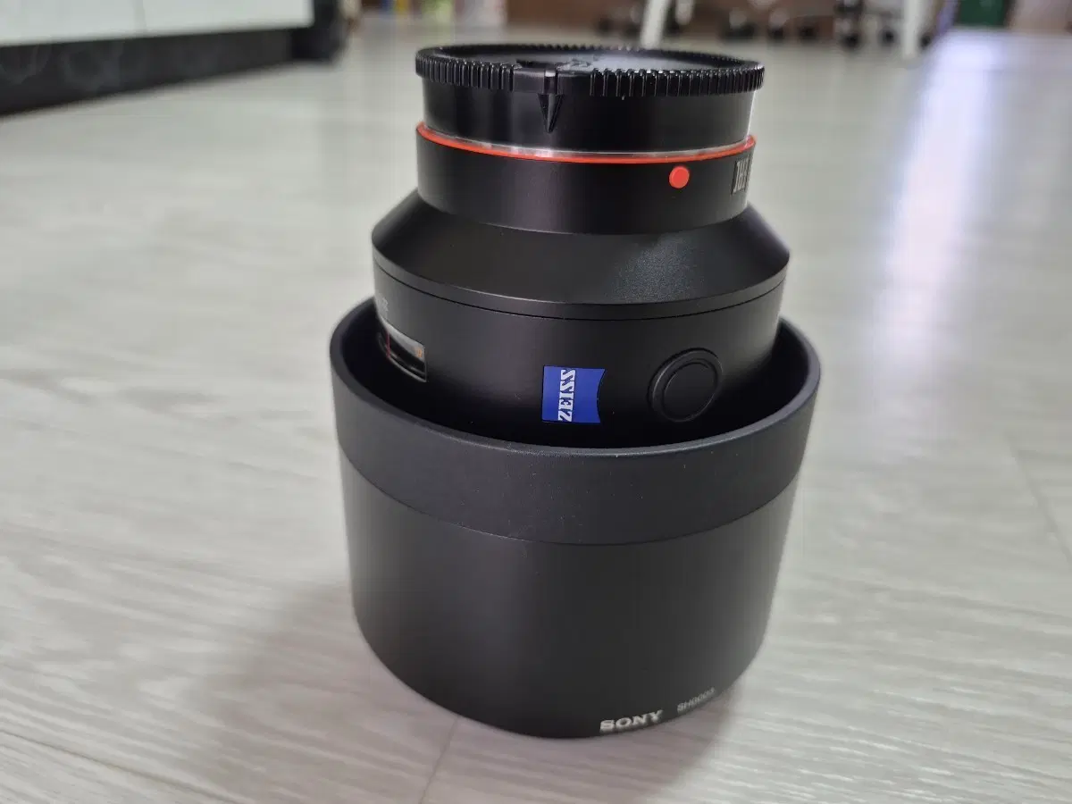 소니 Sonnar T* 135mm F1.8 ZA 렌즈 SAL135F18Z