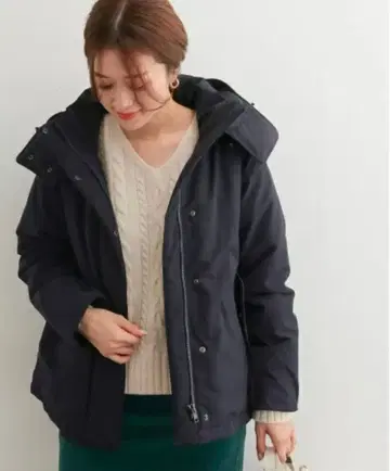 어반 리서치 도어스 다운 코트 네이비