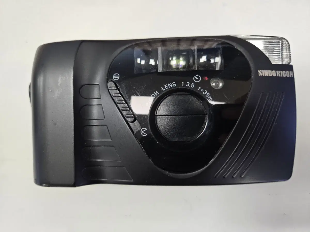 신도리코 FF-9D 35mm f1/3.5 렌즈 필름카메라