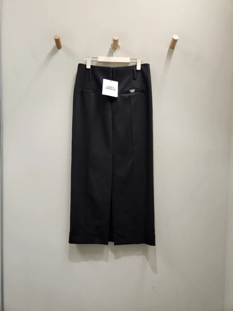 새상품)럭키슈에뜨 여성 H라인 Long Skirt 롱 스커트
