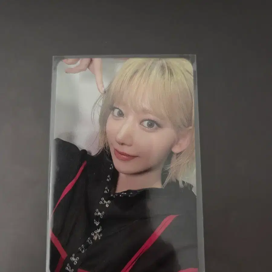 르세라핌 gs25 럭드 사쿠라
